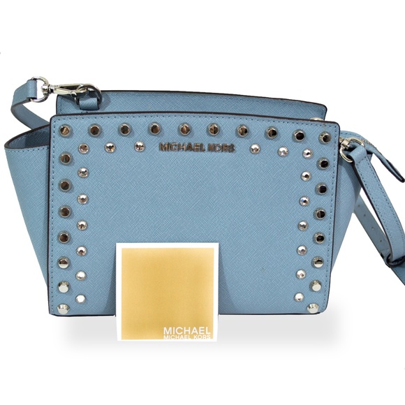Michael Kors Handbags - 🎊SOLD 🎊Selma Stud Medium Top-Zip Crossbody Bag